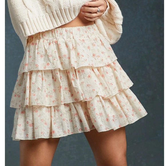 Boho Floral PrintStretchy Waist layered mini Skirt - Picture 3 of 5